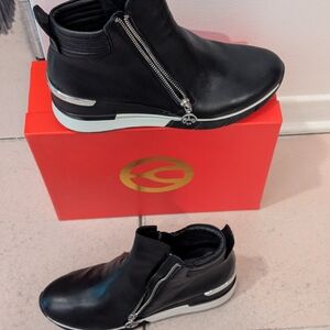 Black Ankle Boots with Zipper Detail